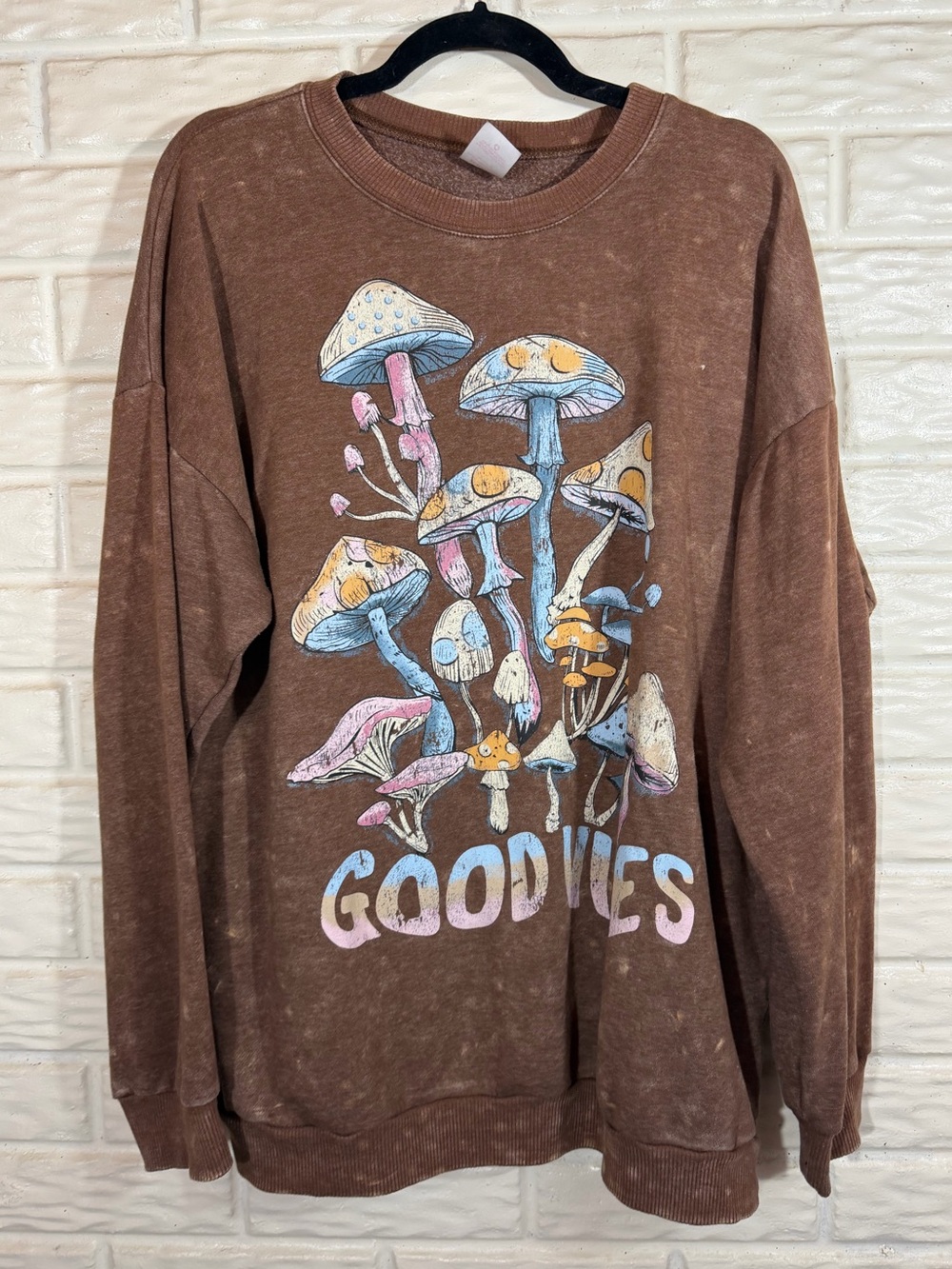 No Boundaries brown mushroom “GOOD VIBES” XL sweatshirt